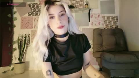 Snapshot of luckysapphire777 chatting on 05/24/26, 01:16 luckysapphire777 online show from 05/24/26, 01:16