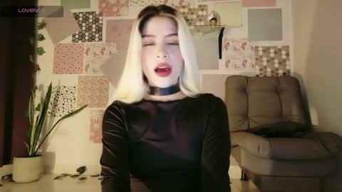 Snapshot of luckysapphire777 chatting on 07/05/26, 12:06 luckysapphire777 online show from 07/05/26, 12:06
