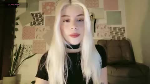 Snapshot of luckysapphire777 chatting on 07/19/26, 11:58 luckysapphire777 online show from 07/19/26, 11:58