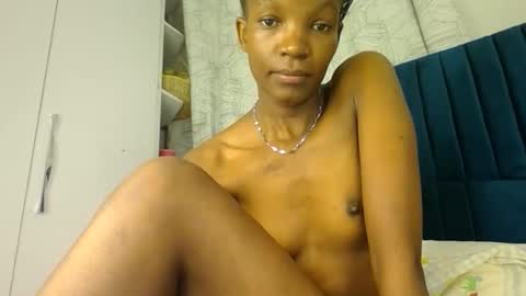 brielle online show from 12/03/25, 07:23