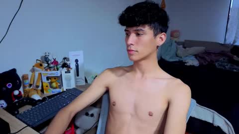 Lu Independent Model online show from 11/20/25, 10:20