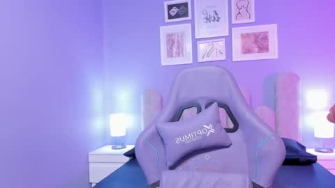 Lu online show from 09/26/25, 07:51