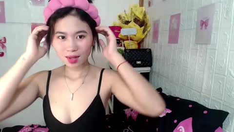 Snapshot of lucsin chatting on 11/28/25, 10:40 lucsin online show from 11/28/25, 10:40