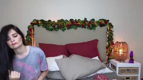 Lucy online show from 02/20/25, 09:09