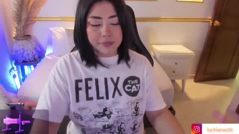 lucy online show from 03/04/25, 02:06