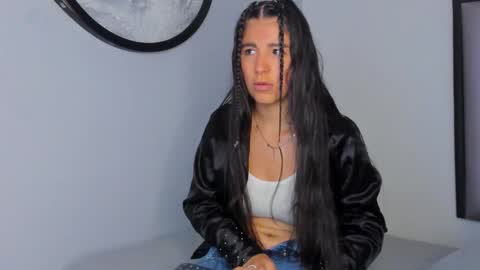   online show from 10/28/25, 04:16