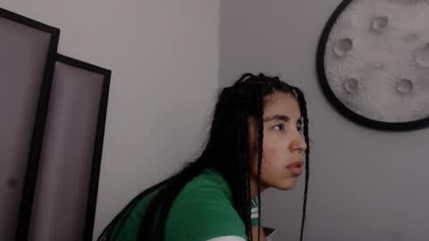   online show from 12/05/25, 05:27