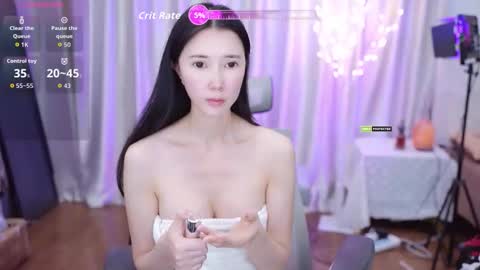 Lucy online show from 11/12/25, 01:39