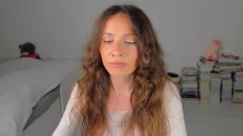 lucy__ray online show from 10/24/25, 08:05