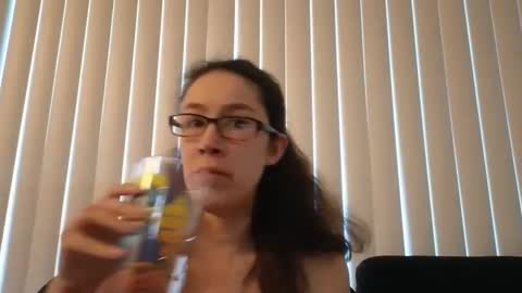 Snapshot of lucy_allison chatting on 02/01/25, 04:22 Lucy online show from 02/01/25, 04:22