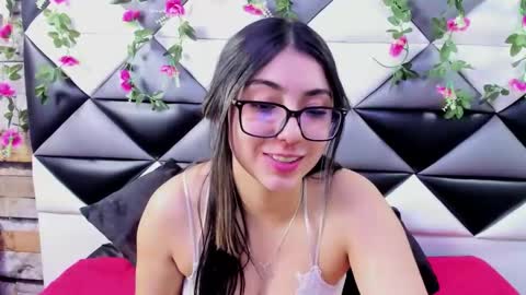 lucy_anal_ online show from 12/02/25, 10:05