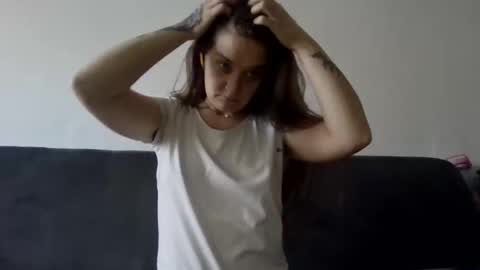 Lucy online show from 02/04/26, 09:15