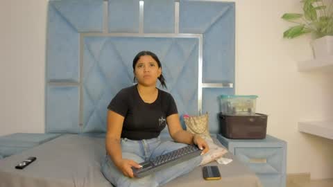 Lucia  online show from 06/16/26, 01:47