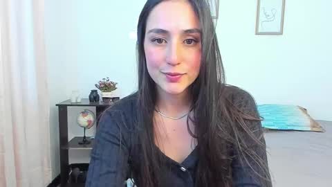 Lucia online show from 09/09/25, 10:53