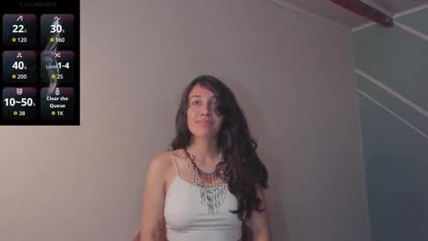 Lucy Herrera online show from 11/03/25, 12:35