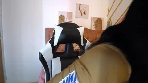 Lucy online show from 03/08/26, 03:21