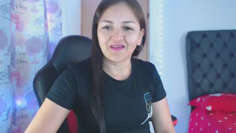 lucy online show from 01/19/25, 04:12