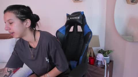 Your Lucy online show from 10/06/25, 04:32