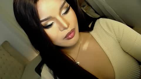    MONA    online show from 01/14/25, 06:13