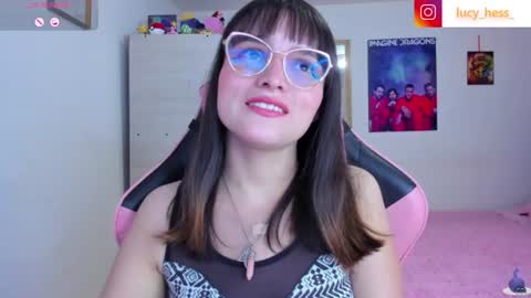 Snapshot of lucy_hess_ chatting on 06/19/26, 06:56 Lucy online show from 06/19/26, 06:56