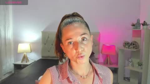 Lucia online show from 01/30/25, 09:14