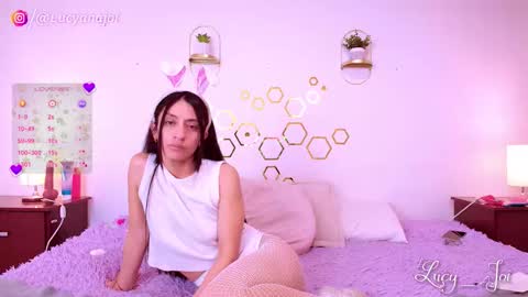 Luciana online show from 10/07/25, 02:09