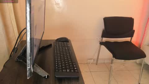 Lucy online show from 11/09/25, 10:57