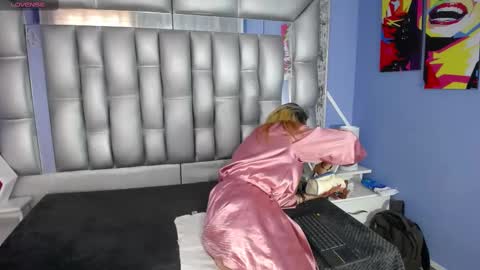  SleepyAbuela online show from 09/16/25, 02:07