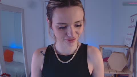 lucy online show from 01/20/25, 02:43