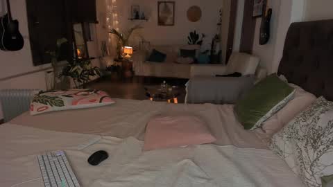 luciana online show from 09/27/25, 12:59