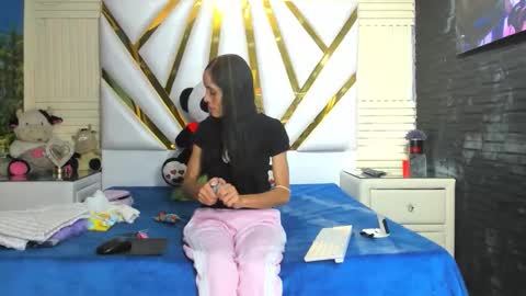 Lucy unlimit come back here  online show from 10/16/25, 02:40