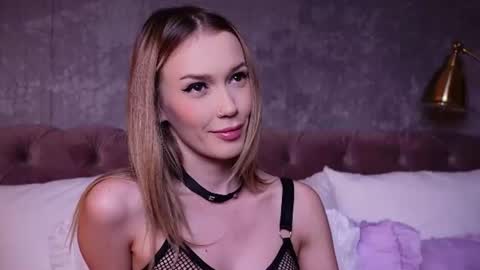 Snapshot of lucyaddison chatting on 07/19/26, 03:32 LucyAddison online show from 07/19/26, 03:32
