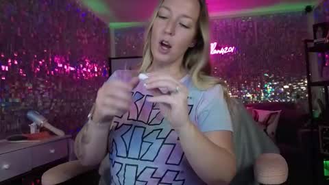 lucyallen4201 online show from 03/27/26, 10:26