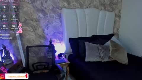 Snapshot of lucyanasilva chatting on 02/25/25, 07:58 Lucyana Silva online show from 02/25/25, 07:58