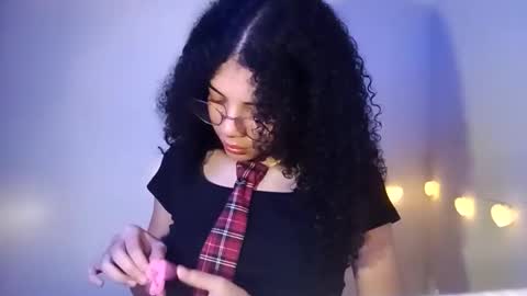 Snapshot of lucybellea chatting on 03/04/26, 07:53 Lucia online show from 03/04/26, 07:53