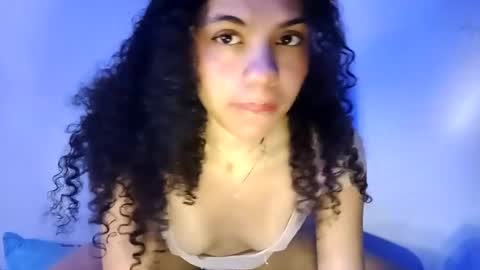 Snapshot of lucybellea chatting on 06/20/26, 10:40 Lucia online show from 06/20/26, 10:40