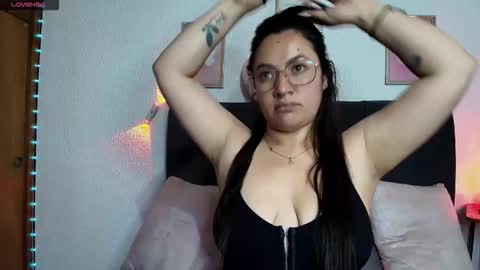 Snapshot of lucyfer_111 chatting on 05/28/26, 11:40 sam online show from 05/28/26, 11:40