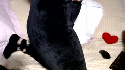 Snapshot of lucygolds chatting on 12/09/24, 03:22 LucyGoldS online show from 12/09/24, 03:22