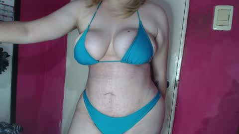 Snapshot of lucykat1 chatting on 01/16/25, 01:37 Lucy online show from 01/16/25, 01:37