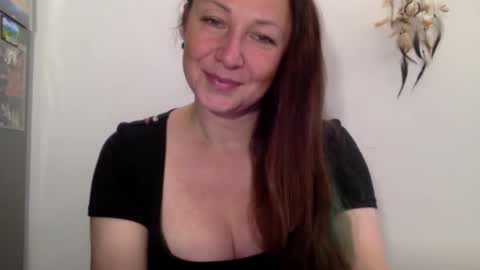 LucyKissxx online show from 10/22/25, 02:17