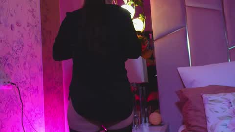 Lucy Lexton online show from 03/17/26, 08:12