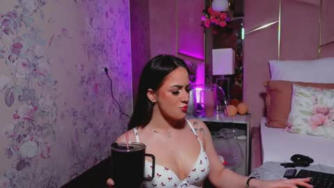 Lucy Lexton online show from 04/04/26, 03:27