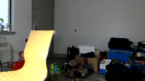 Snapshot of lucyloveslookers78240 chatting on 01/03/25, 01:25 Lucy Loves Lookers online show from 01/03/25, 01:25