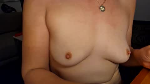 Snapshot of lucyloveslookers78240 chatting on 01/08/25, 10:04 Lucy Loves Lookers online show from 01/08/25, 10:04