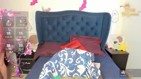 Snapshot of lucypetit chatting on 10/22/25, 01:44 Lucy Petit online show from 10/22/25, 01:44