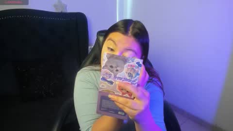 Lucy Petit online show from 12/02/25, 12:54