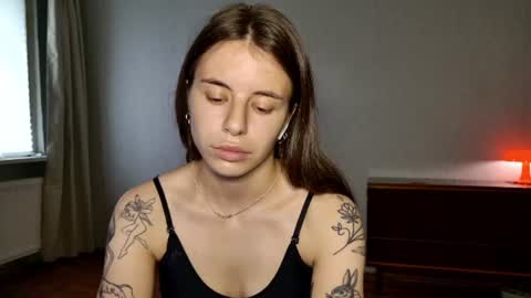 Snapshot of lucyrait chatting on 07/01/26, 03:34 Lucy online show from 07/01/26, 03:34