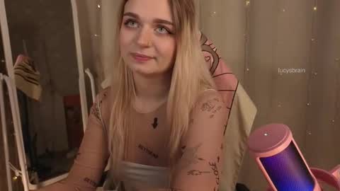 Lucy online show from 03/02/26, 03:30