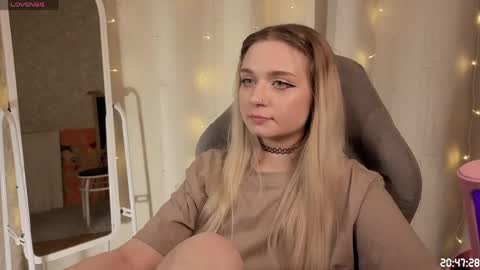 Lucy online show from 04/22/26, 05:47