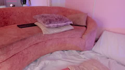 Lucy online show from 11/20/25, 04:45